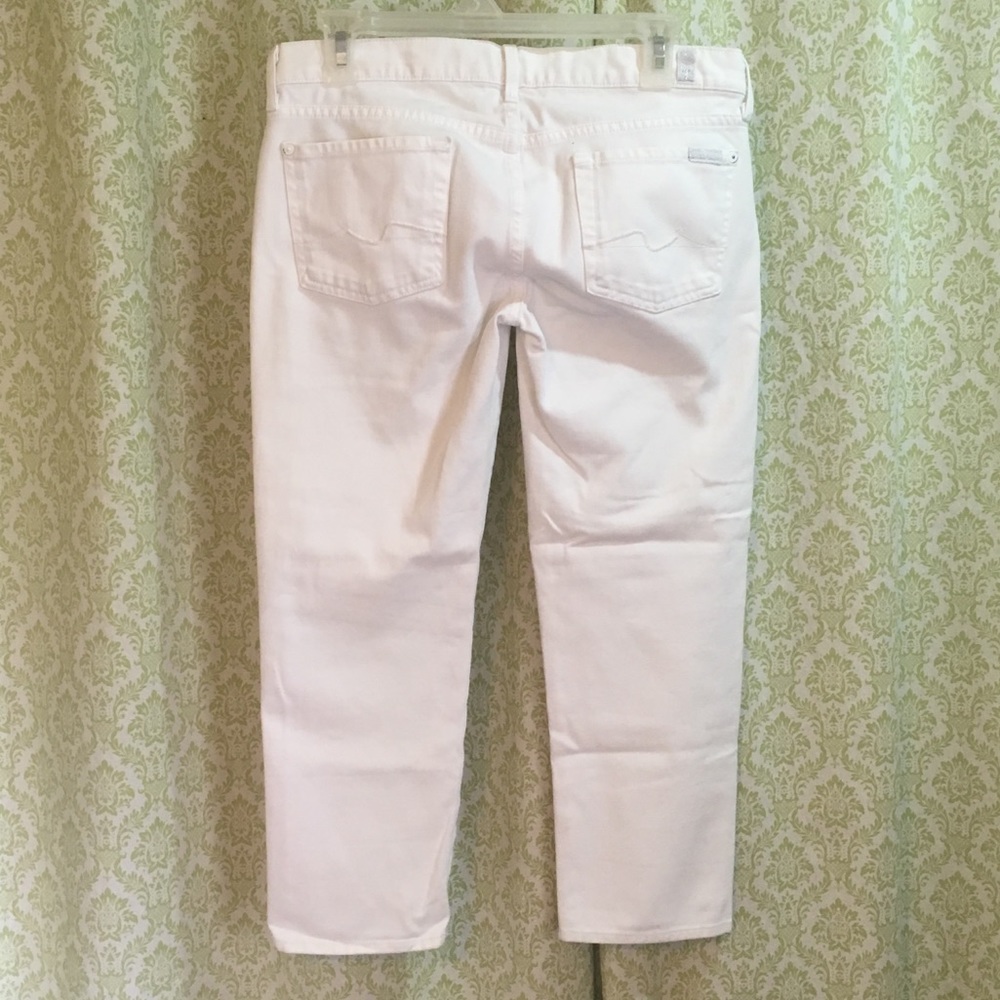 ✨HOST PICK✨ 7 For All Mankind cropped jeans - Picture 2 of 9